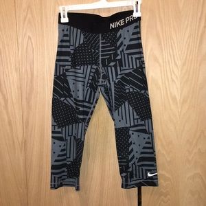 Nike Pro cropped leggings